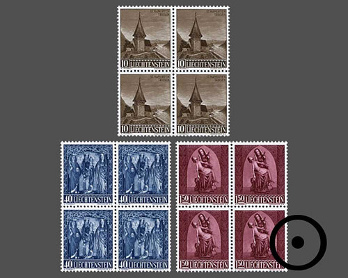 Christmas - Carved altarpiece of the cha