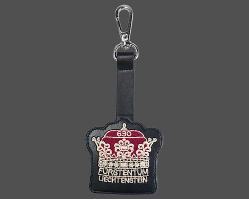 Pocket pendant black “300 Years of the P