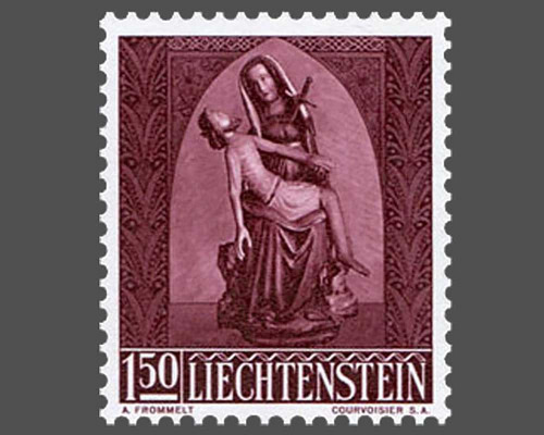 Christmas - Carved altarpiece of the cha